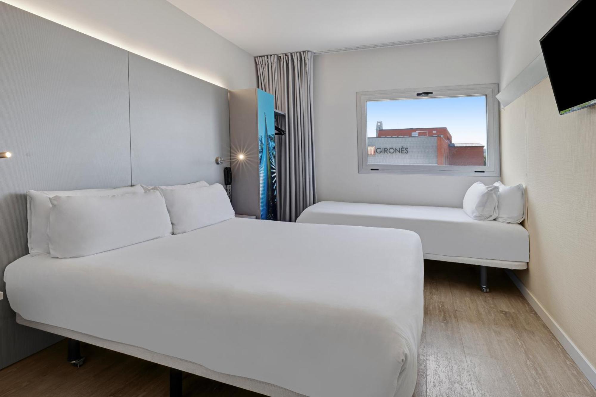 B&B Hotel Girona 2 Salt Exterior photo