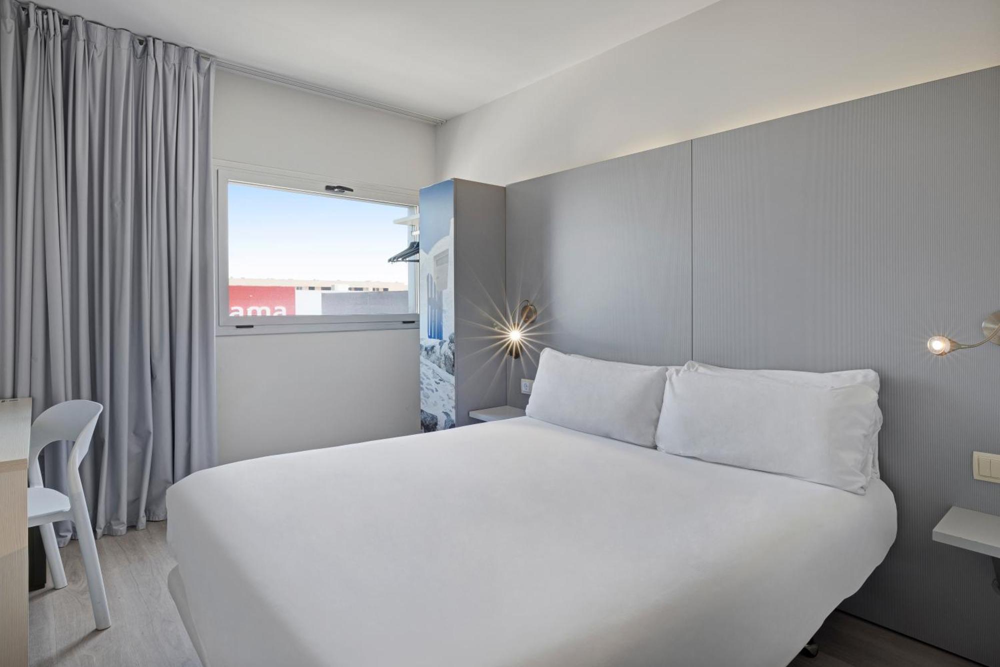 B&B Hotel Girona 2 Salt Exterior photo